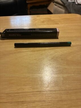 Mary Kay Black Eyeliner Pencil emerald